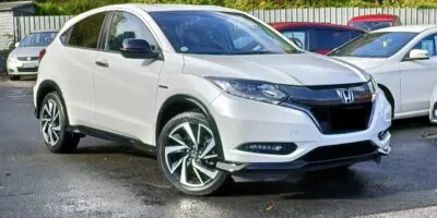 2017 White Honda Vezel RS