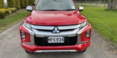 2019 Red Mitsubishi Triton (Dc Glxr 6At)