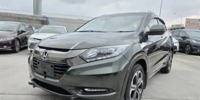 2018 black Honda Vezel