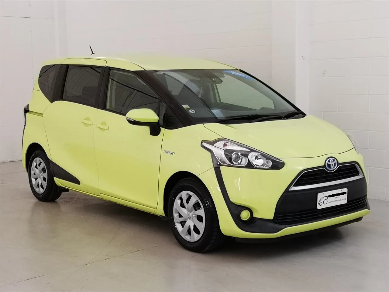 2018 Toyota Sienta Hybrid for Sale in Kenya by Best Cars for Sale in Kenya Ltd.