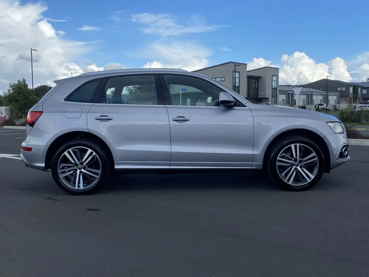 2017 Audi Q5 2.0T QUATTRO S-LINE for Sale in Kenya by Best Cars for Sale in Kenya Ltd.