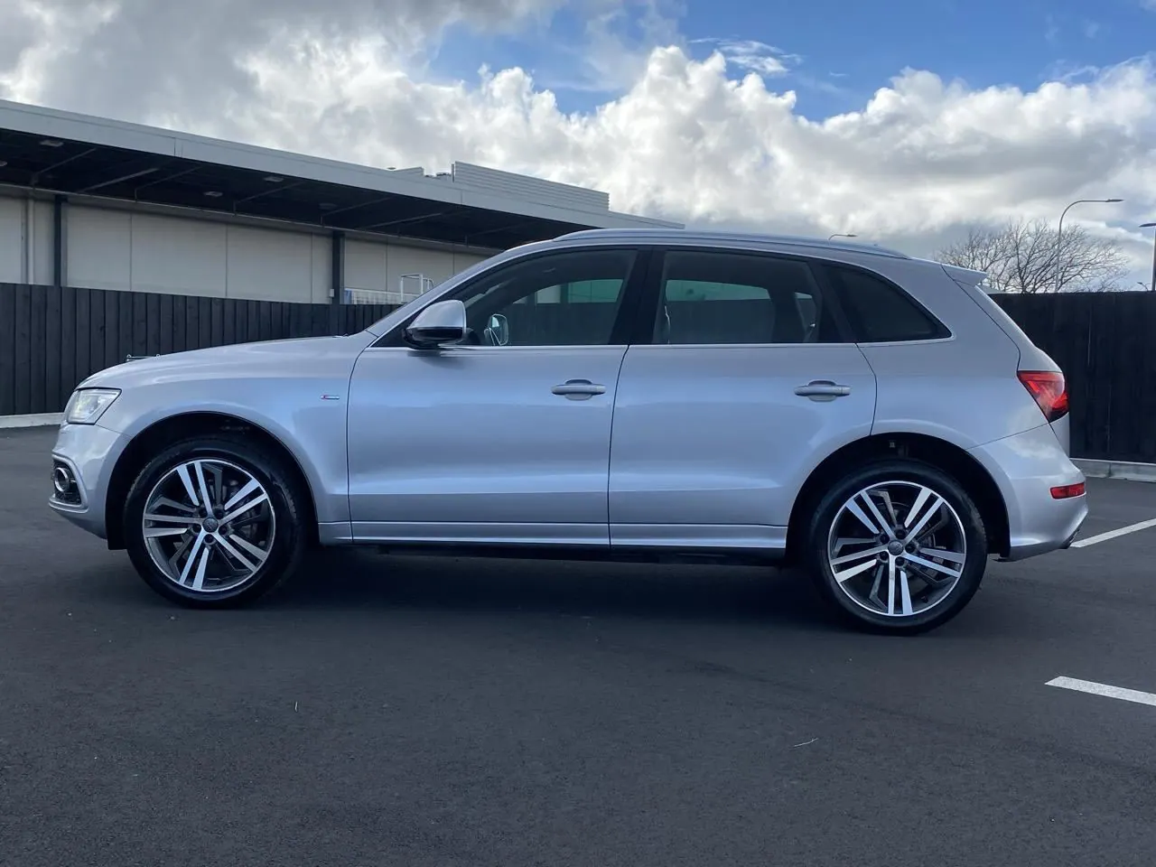 2017 Audi Q5 2.0T QUATTRO S-LINE for Sale in Kenya by Best Cars for Sale in Kenya Ltd.