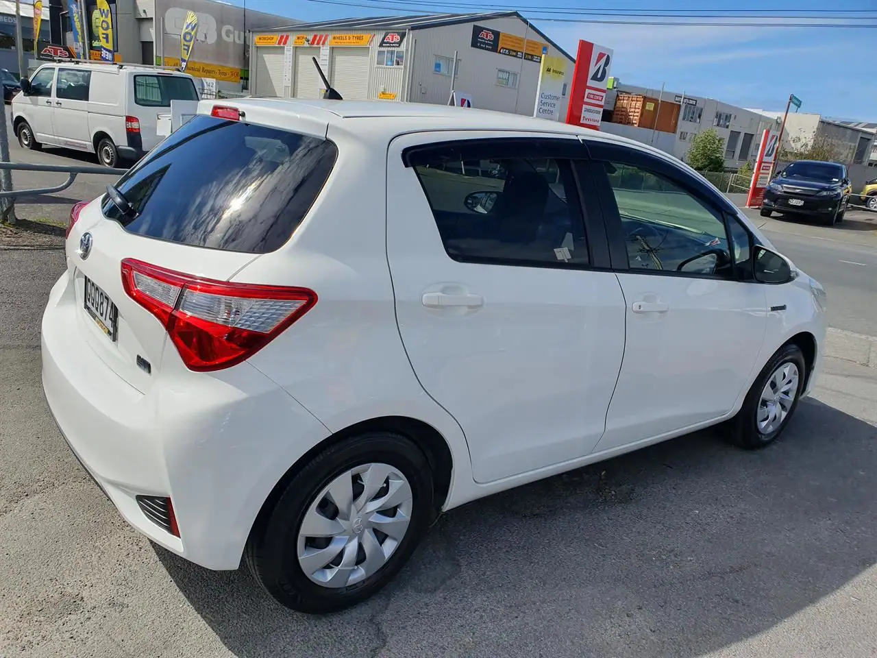 2018 Toyota Vitz hybrid for Sale in Kenya by Best Cars for Sale in Kenya ltd.