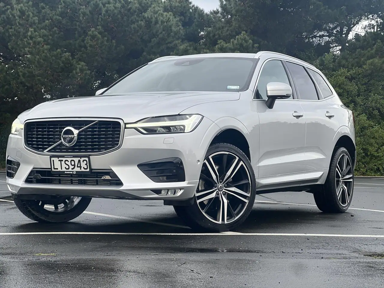 2018 Volvo XC60 (T6 Awd) for Sale in Kenya by Best Cars for Sale in Kenya Ltd.