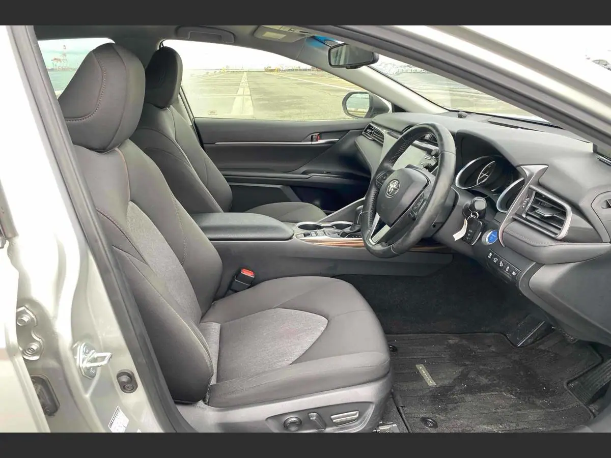 2020 Toyota Camry (GX) Hybrid for Sale in Kenya by Best Cars for Sale in Kenya Ltd