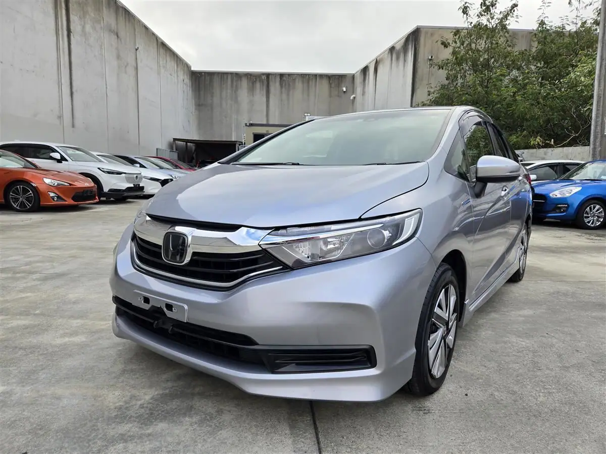 2019 Honda Shuttle Hybrid for Sale in Kenya by Best Cars for Sale in Kenya ltd.