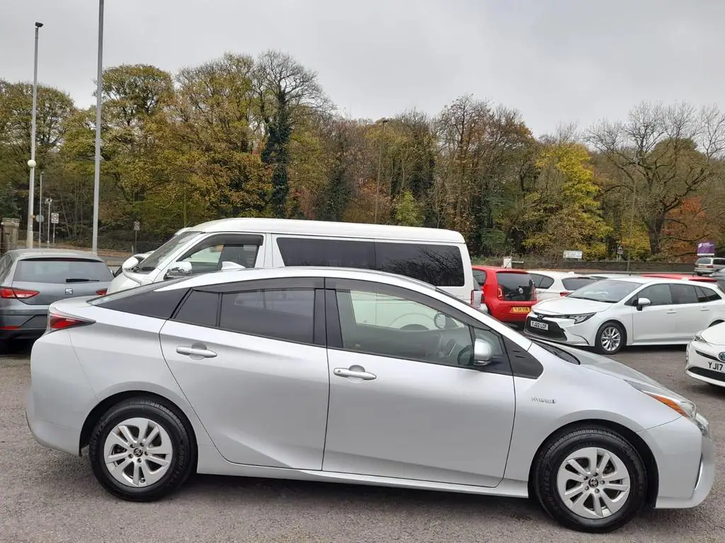 2018 Toyota Prius for Sale in Kenya by Best Cars for Sale in Kenya ltd.