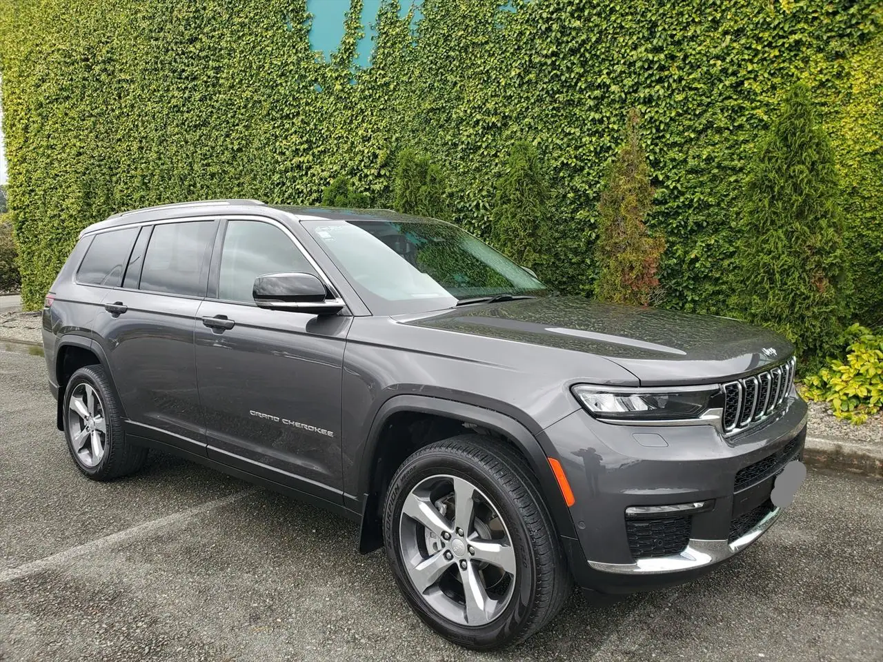 2022 Jeep Grand Cherokee Limited for Sale in Kenya by Best Cars for Sale in Kenya Ltd.