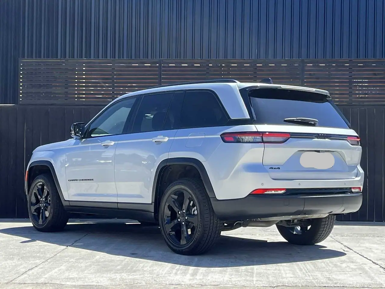 2024 Jeep Grand Cherokee for Sale in Kenya by Best Cars for Sale in Kenya Ltd.