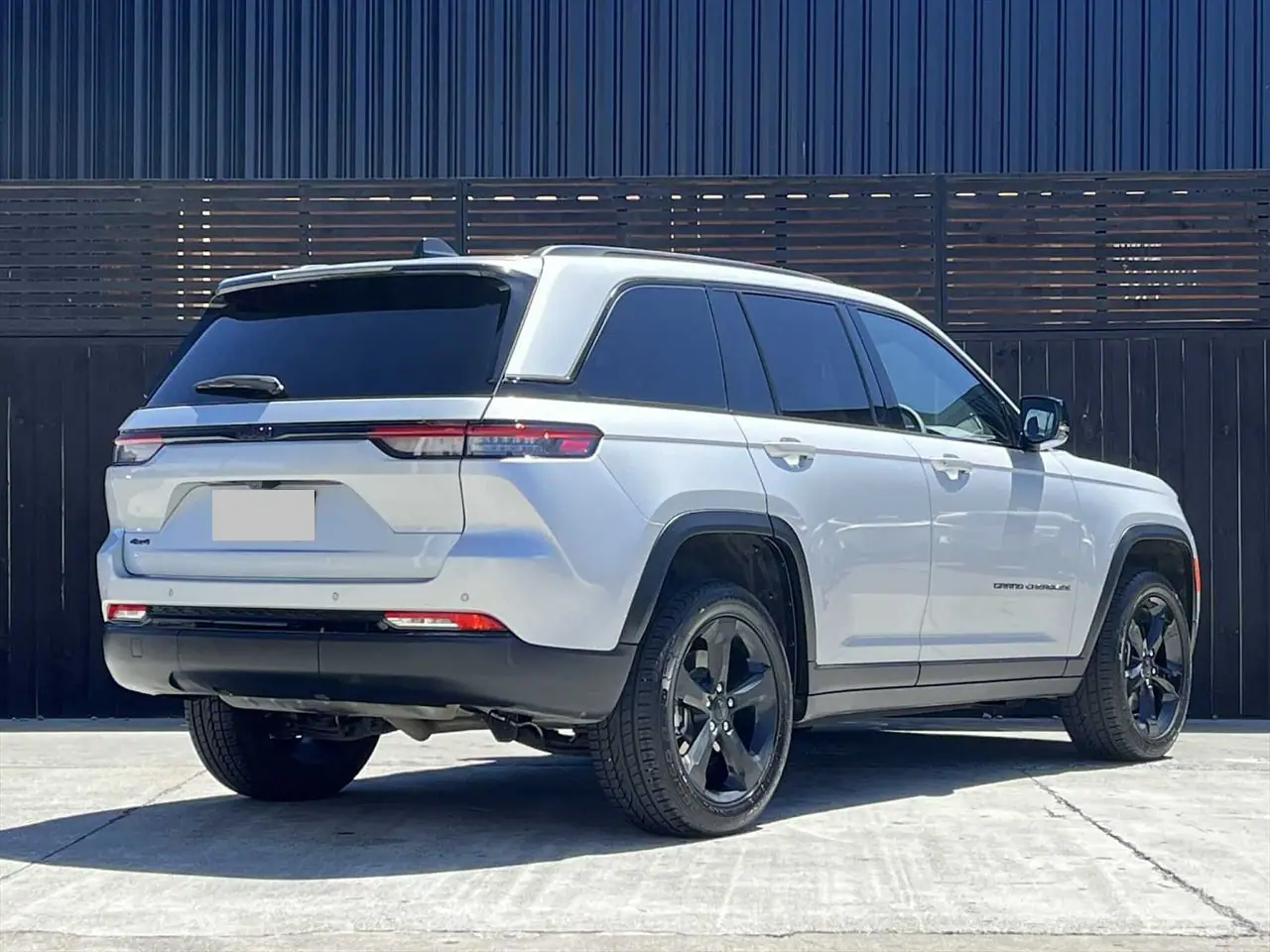 2024 Jeep Grand Cherokee for Sale in Kenya by Best Cars for Sale in Kenya Ltd.