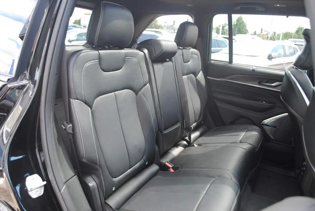 2023 Jeep Grand Cherokee for Sale in Kenya by Best Cars for Sale in Kenya Ltd.