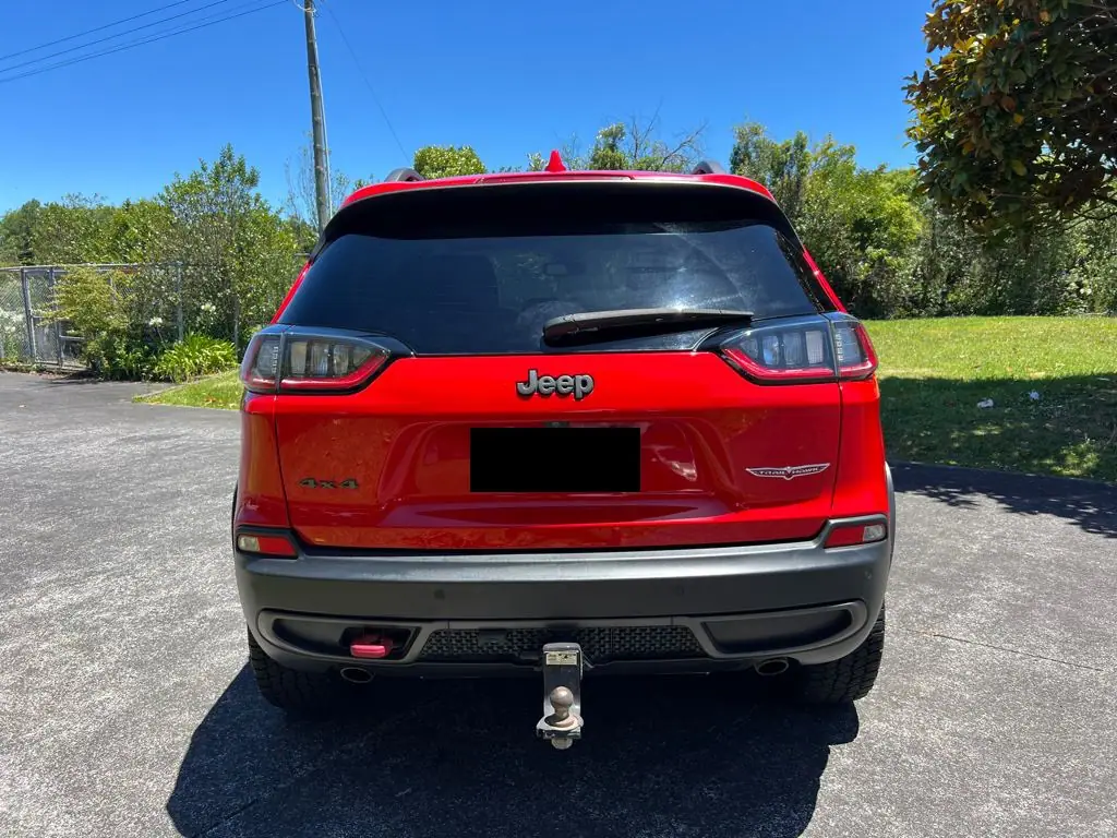 2018 Jeep Cherokee (TRAILHAWK) for Sale in Kenya by Best Cars for Sale in Kenya Ltd.