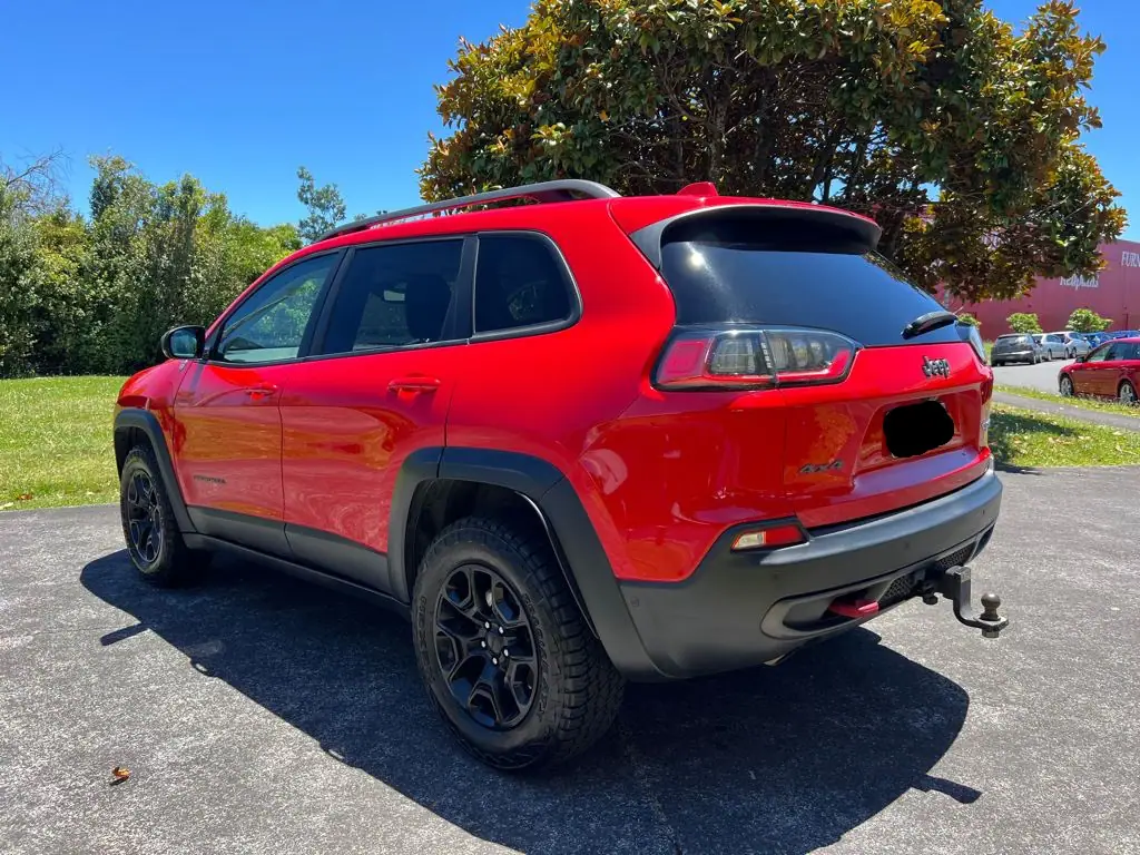 2018 Jeep Cherokee (TRAILHAWK) for Sale in Kenya by Best Cars for Sale in Kenya Ltd.