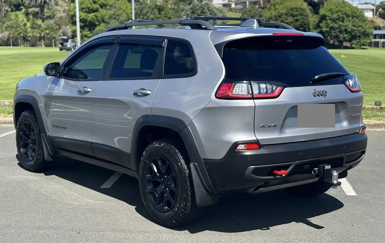 2021 Jeep Cherokee (TRAILHAWK) for Sale in Kenya by Best Cars for Sale in Kenya Ltd.