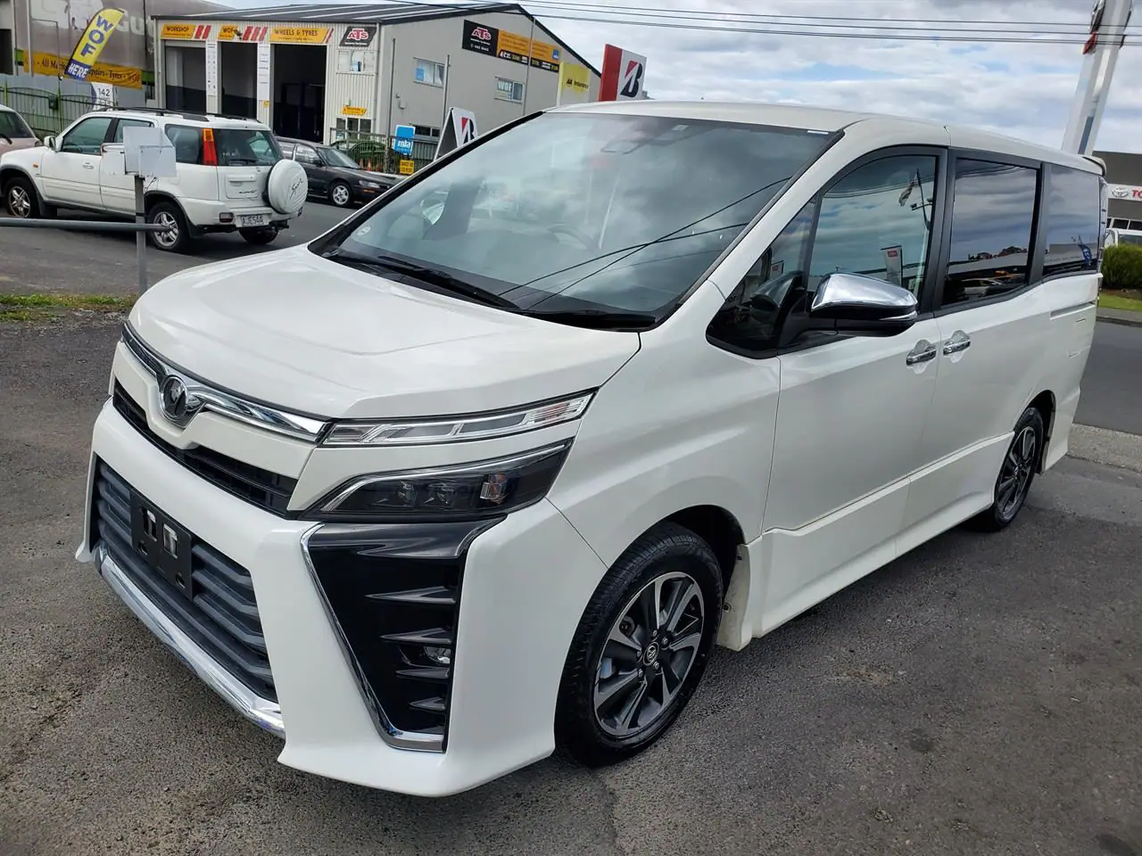 2018 Toyota Voxy for Sale in Kenya by Best Cars for Sale in Kenya Ltd.