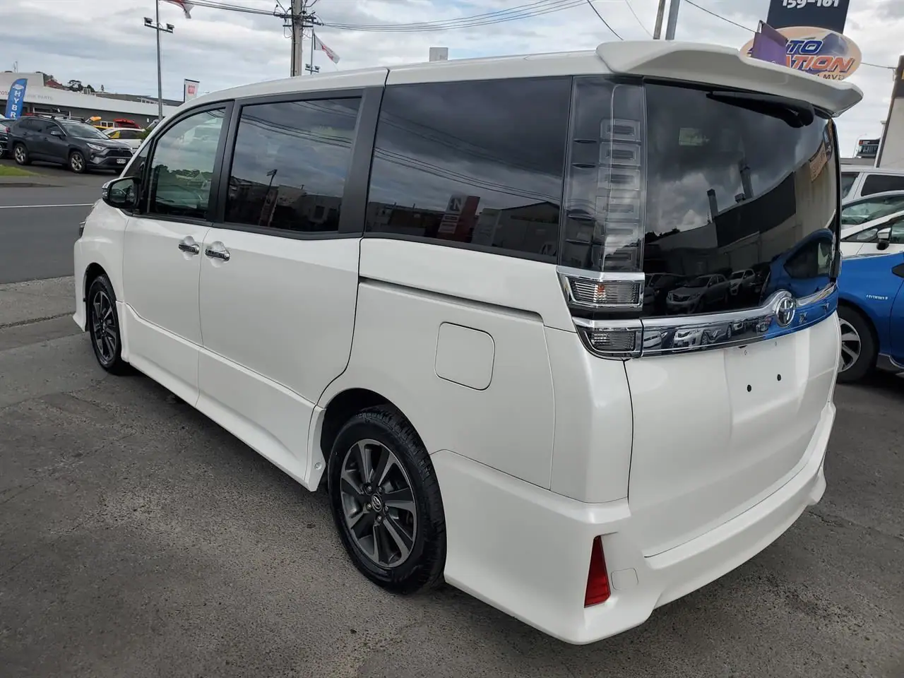 2018 Toyota Voxy for Sale in Kenya by Best Cars for Sale in Kenya Ltd.