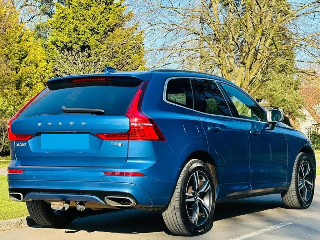 2018 Volvo XC60 T5 R-Design for Sale in Kenya by Best Cars for Sale in Kenya Ltd.