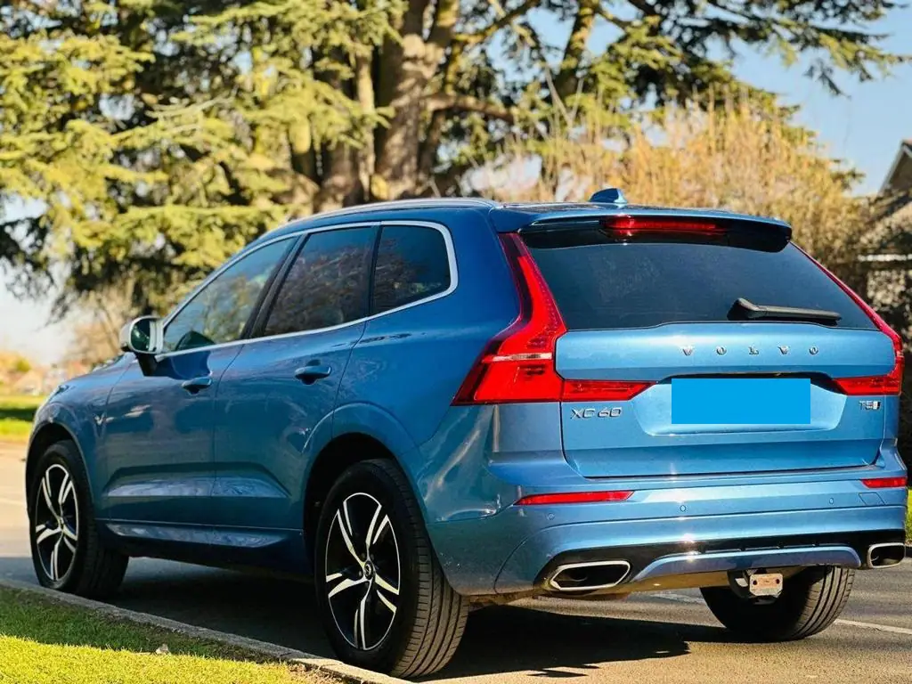 2018 Volvo XC60 T5 R-Design for Sale in Kenya by Best Cars for Sale in Kenya Ltd.