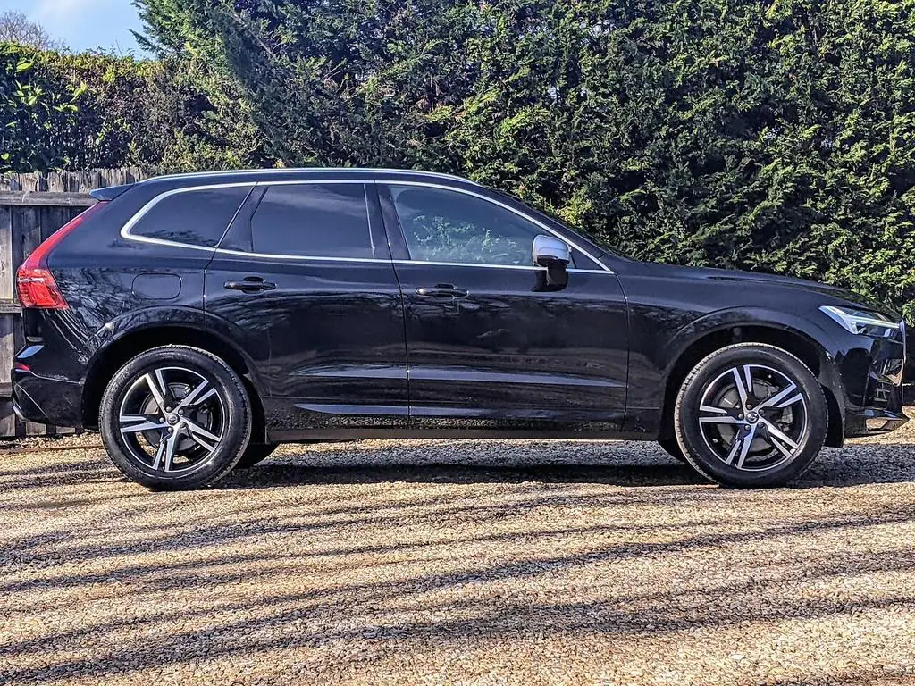 2019 Volvo XC60 (T5 R-Design) for Sale in Kenya by Best Cars for Sale in Kenya Ltd.