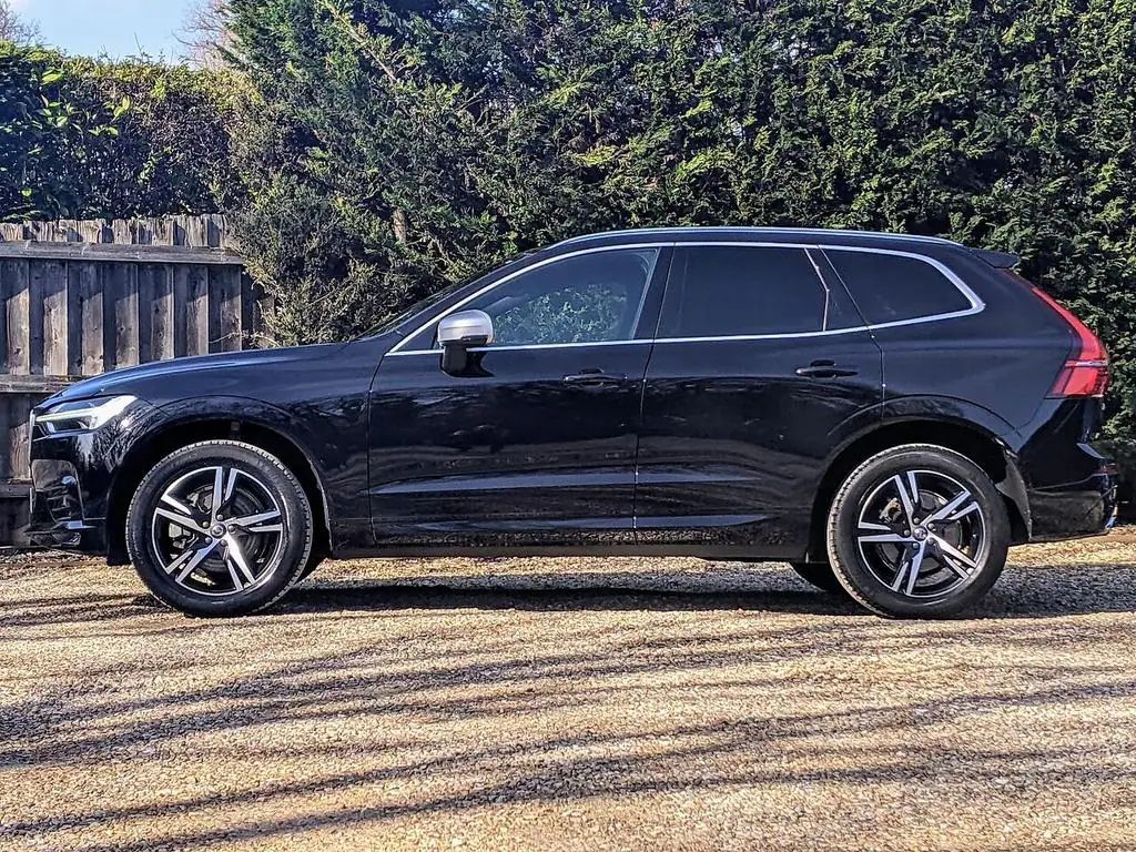 2019 Volvo XC60 (T5 R-Design) for Sale in Kenya by Best Cars for Sale in Kenya Ltd.