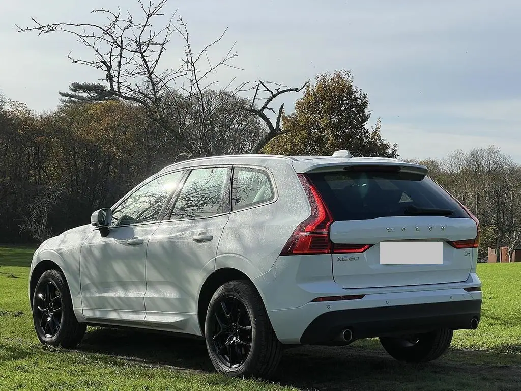 2020 Volvo XC60 D4 Momentum for Sale in Kenya by Best Cars for Sale in Kenya Ltd.