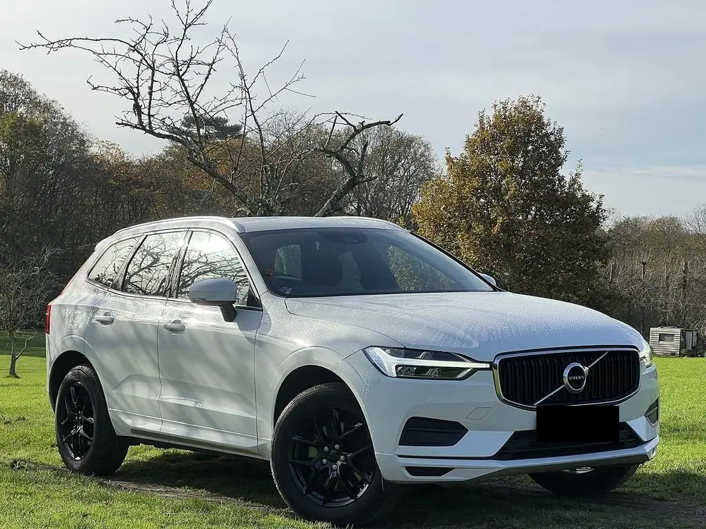 2020 Volvo XC60 D4 Momentum for Sale in Kenya by Best Cars for Sale in Kenya Ltd.