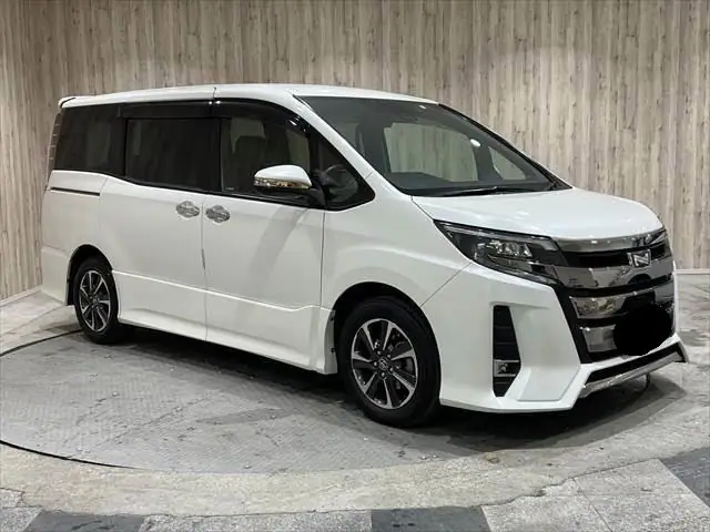 2018 Toyota Noah SI WxB for Sale in Kenya by Best Cars for Sale in Kenya Ltd.