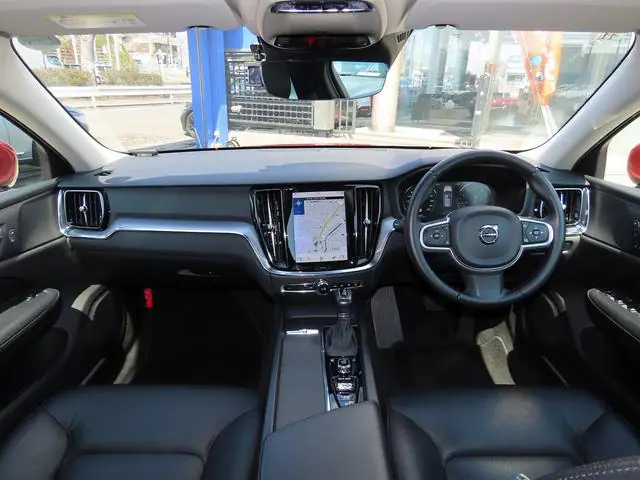 2018 Volvo V60 T5 for Sale in Kenya by Best Cars for Sale in Kenya Ltd.