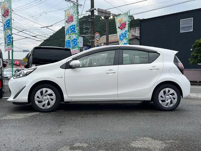 2019 Toyota Aqua L for Sale in Kenya by Best Cars for Sale in Kenya Ltd.