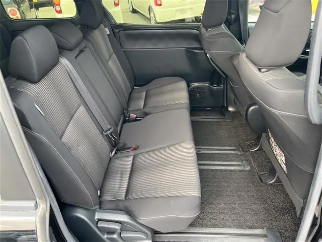 2018 Toyota Voxy ZS for Sale in Kenya by Best Cars for Sale in Kenya Ltd.