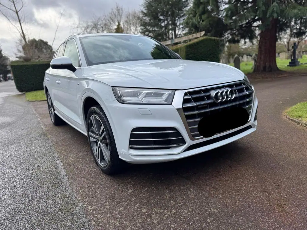 2019 Audi Q5 40 S line for Sale in Kenya by Best Cars for Sale in Kenya Ltd.
