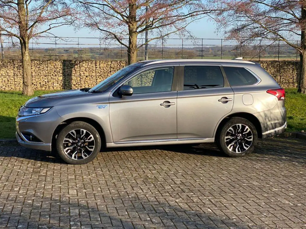 2018 Mitsubishi Outlander PHEV for Sale in Kenya by Best Cars for Sale in Kenya Ltd.