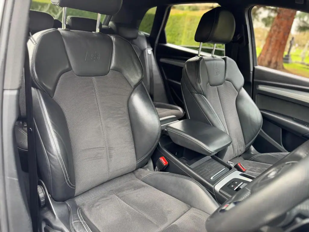 2019 Audi Q5 40 S line for Sale in Kenya by Best Cars for Sale in Kenya Ltd.