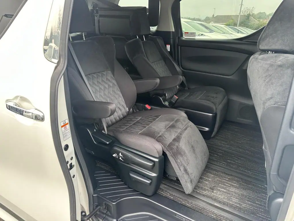 2018 Toyota Vellfire Executive Lounge for sale in Kenya by Best Cars for Sale in Kenya Ltd.