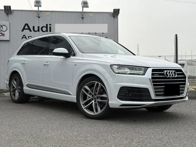 2018 Audi Q7 TFSI Quattro S LINE for Sale in Kenya by Best Cars for Sale in Kenya Ltd.