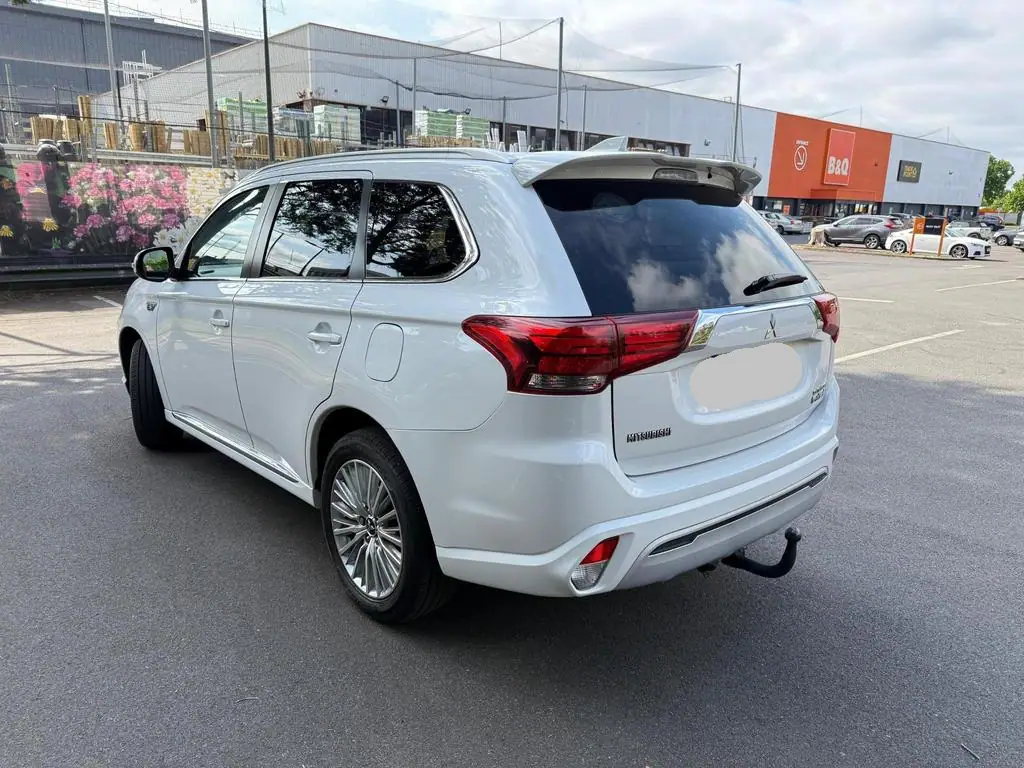 2018 Mitsubishi Outlander PHEV for Sale in Kenya by Best Cars for Sale in Kenya Ltd.