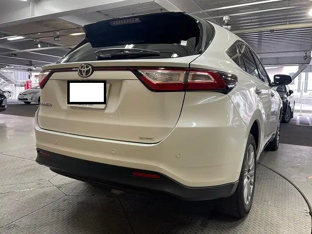 2018 Toyota Harrier Premium for Sale in Kenya by Best Cars for Sale in Kenya Ltd.