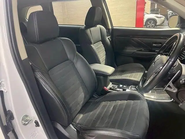 2018 Mistubishi Outlander Phev G Plus for sale in Kenya by Best Cars for sale in Kenya LTD.