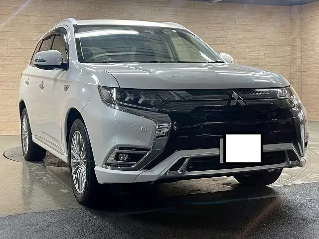 2018 Mistubishi Outlander Phev G Plus for sale in Kenya by Best Cars for sale in Kenya LTD.