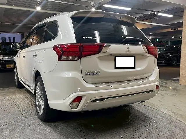 2018 Mistubishi Outlander Phev G Plus for sale in Kenya by Best Cars for sale in Kenya LTD.