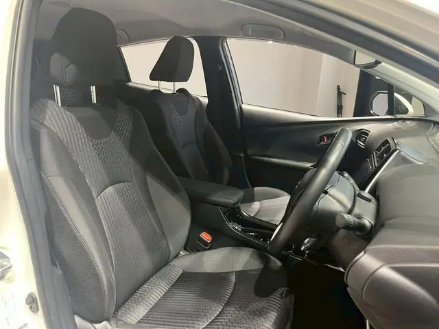 2018 TOYOTA PRIUS S SAFETY PLUS for sale in Kenya by Best Cars for sale in Kenya LTD.