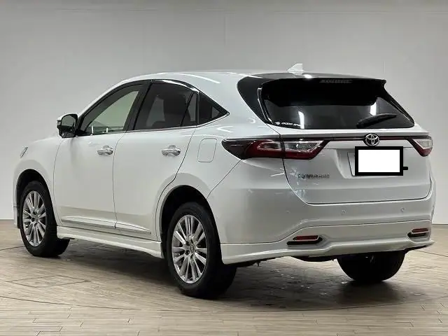 2018 Toyota Harrier Premium for Sale in Kenya by Best Cars for Sale in Kenya Ltd.