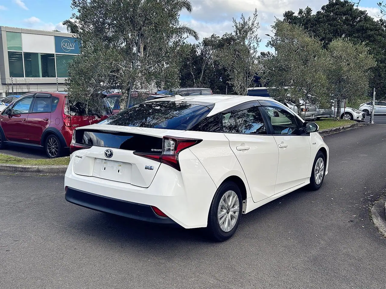 2018 Toyota Prius for Sale in Kenya by Best Cars for Sale in Kenya Ltd.