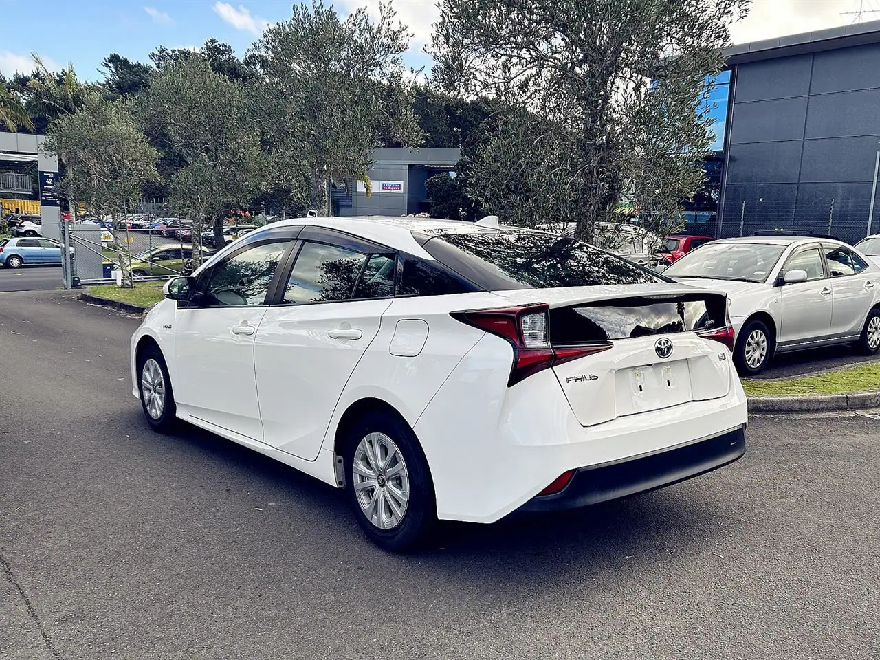 2018 Toyota Prius for Sale in Kenya by Best Cars for Sale in Kenya Ltd.