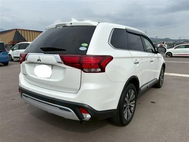 2018 Mitsubishi Outlander 20G for Sale in Kenya by Best Cars for Sale in Kenya Ltd.
