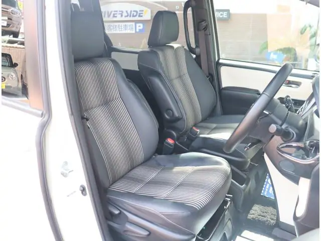 2019 Toyota Noah SI WxB II for Sale in Kenya by Best Cars for Sale in Kenya Ltd.