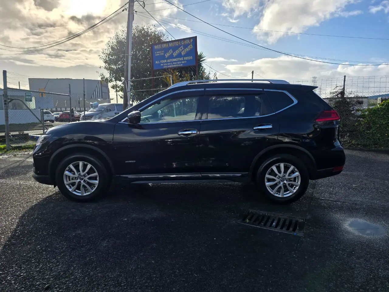 2018 Nissan X-trail 20XI Hybrid for Sale in Kenya by Best Cars for Sale in Kenya Ltd.