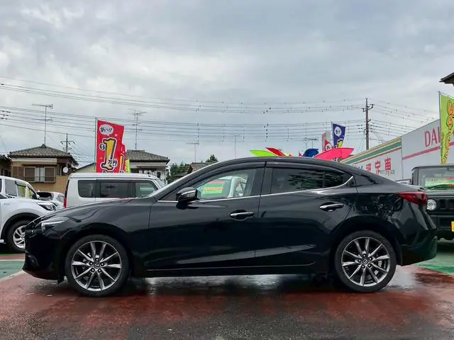 2018 Mazda Axela 15S for Sale in Kenya by Best Cars for Sale in Kenya Ltd.