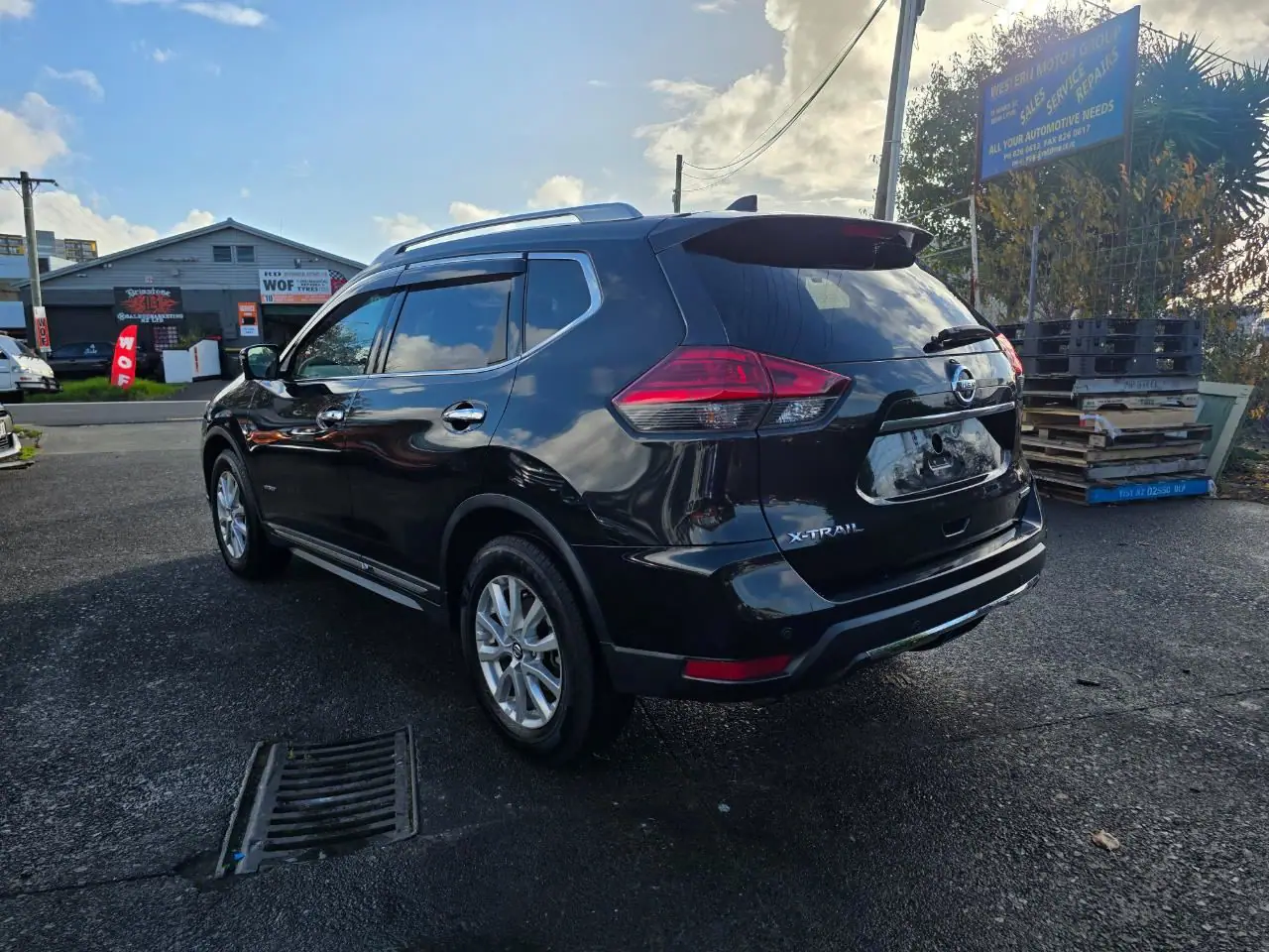 2018 Nissan X-trail 20XI Hybrid for Sale in Kenya by Best Cars for Sale in Kenya Ltd.