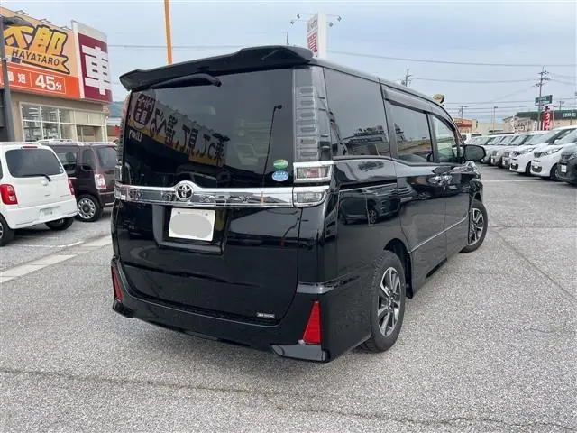 2018 Toyota Voxy ZS for Sale in Kenya by Best Cars for Sale in Kenya Ltd.